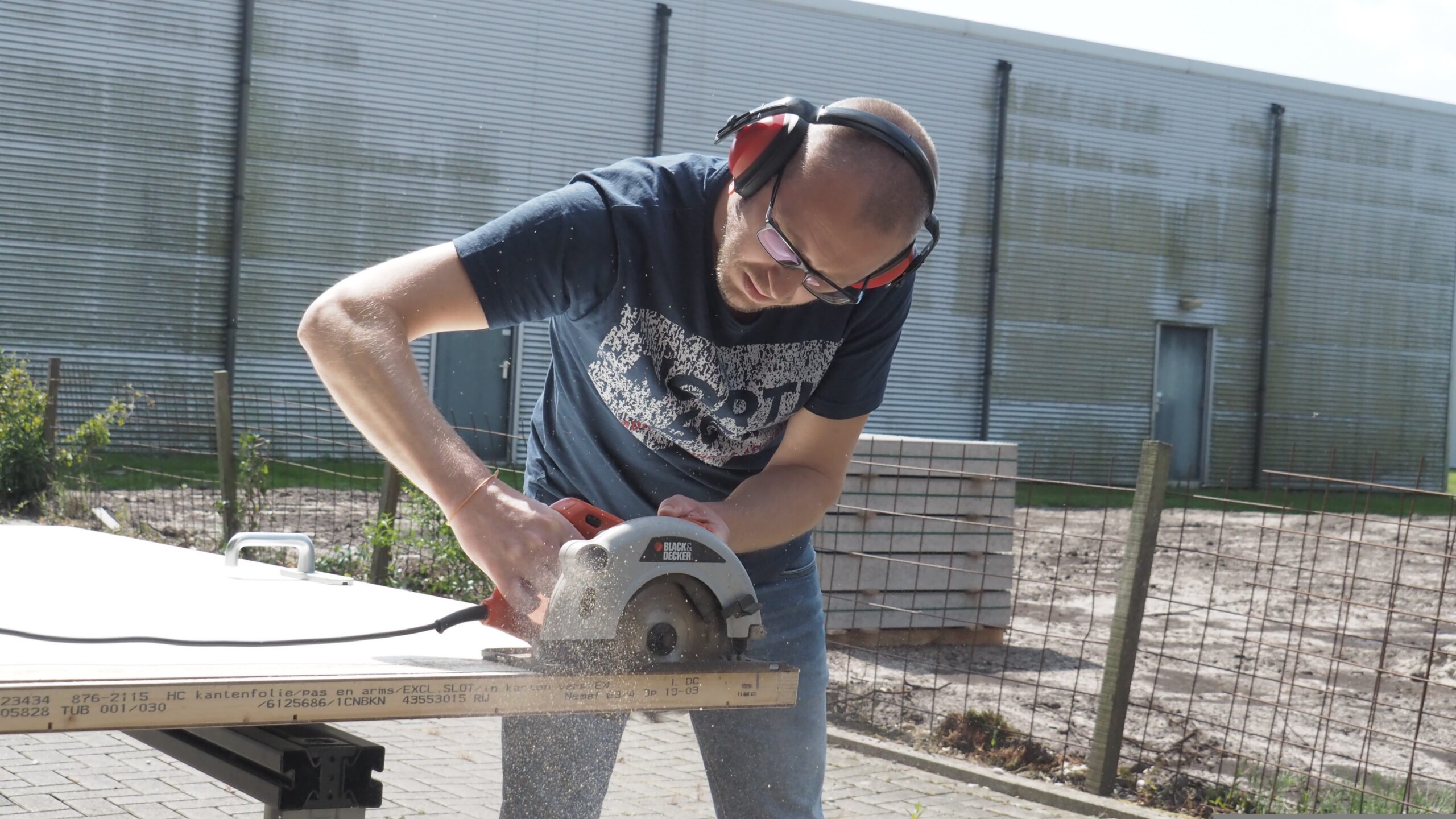 Goede Doelen update: Over Stichting Present in Nederland